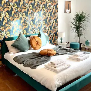  Apartment Sismondi